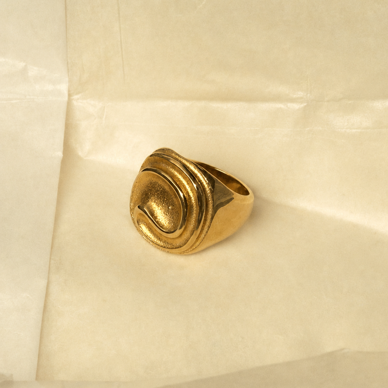 Alexa Signet Ring